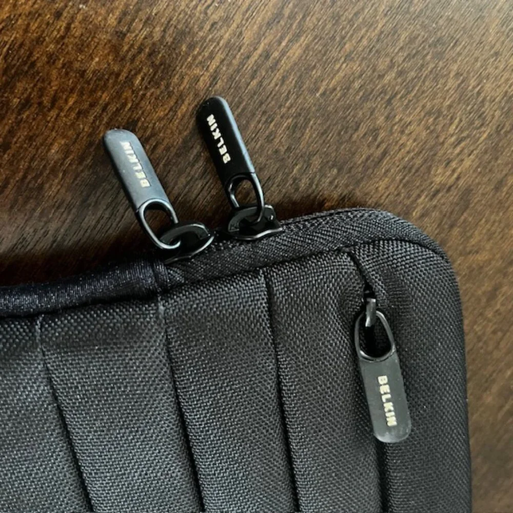 Belkin Padded Case Pouch Travel Bag Black Phone Electronics Gaming